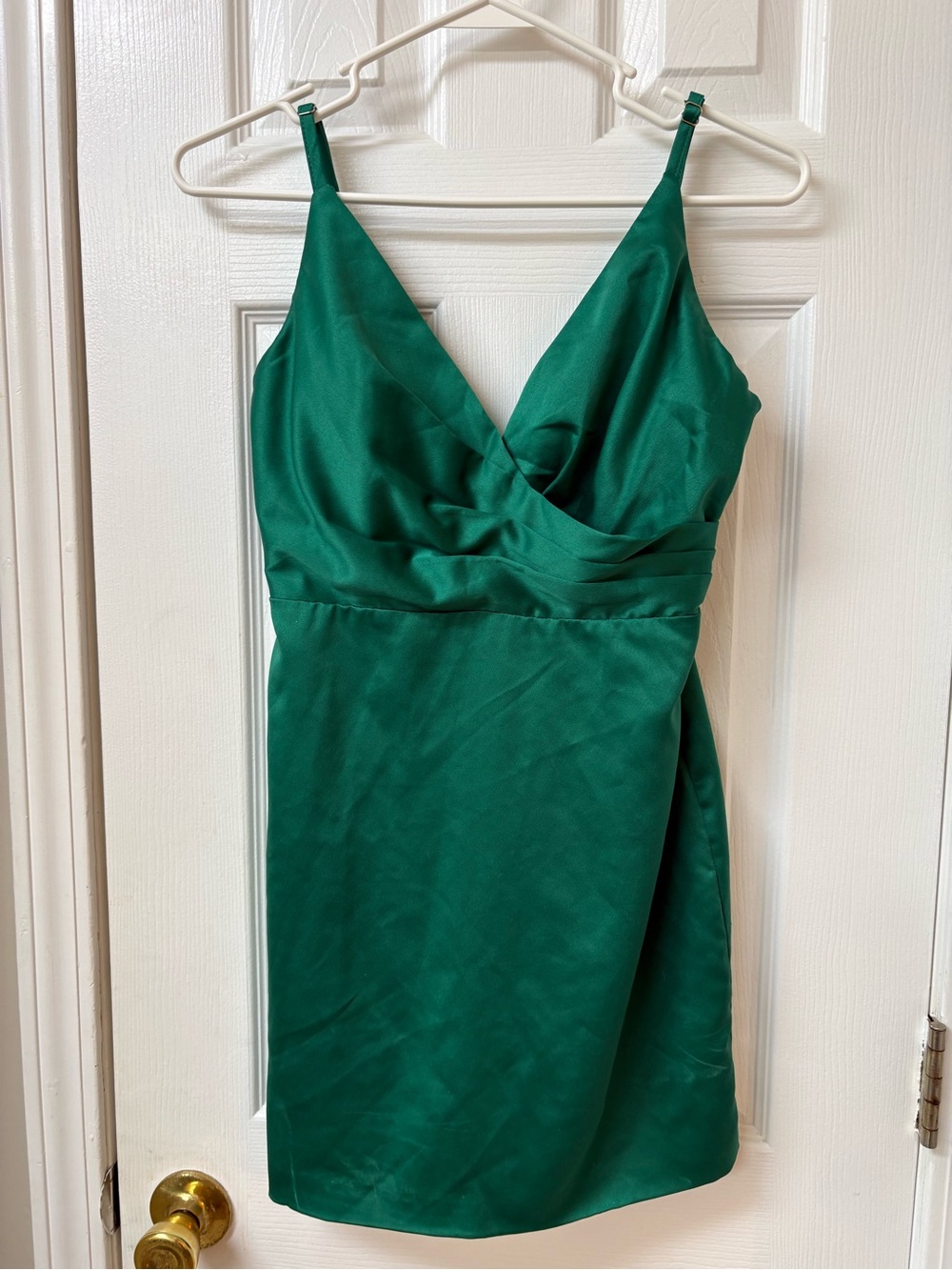 DO+BE Emerald Green Satin V-Neck Mini Dress